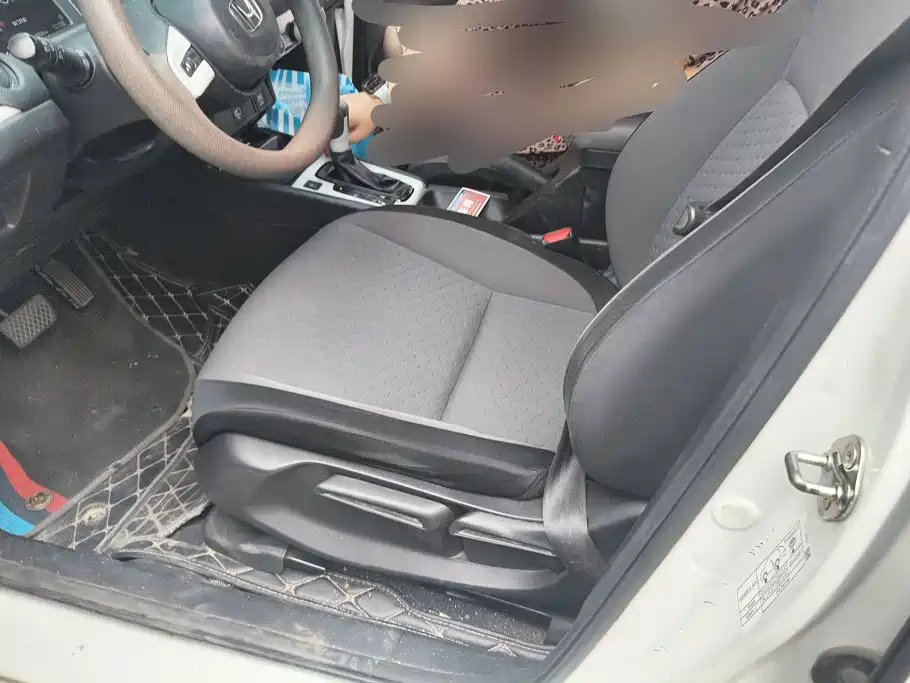 Honda Fit — фото 9