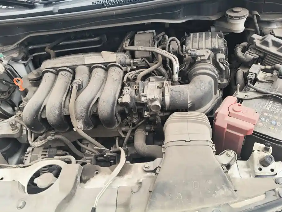 Honda Fit — фото 10