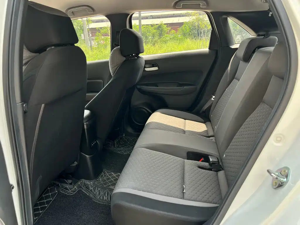 Honda Fit — фото 6