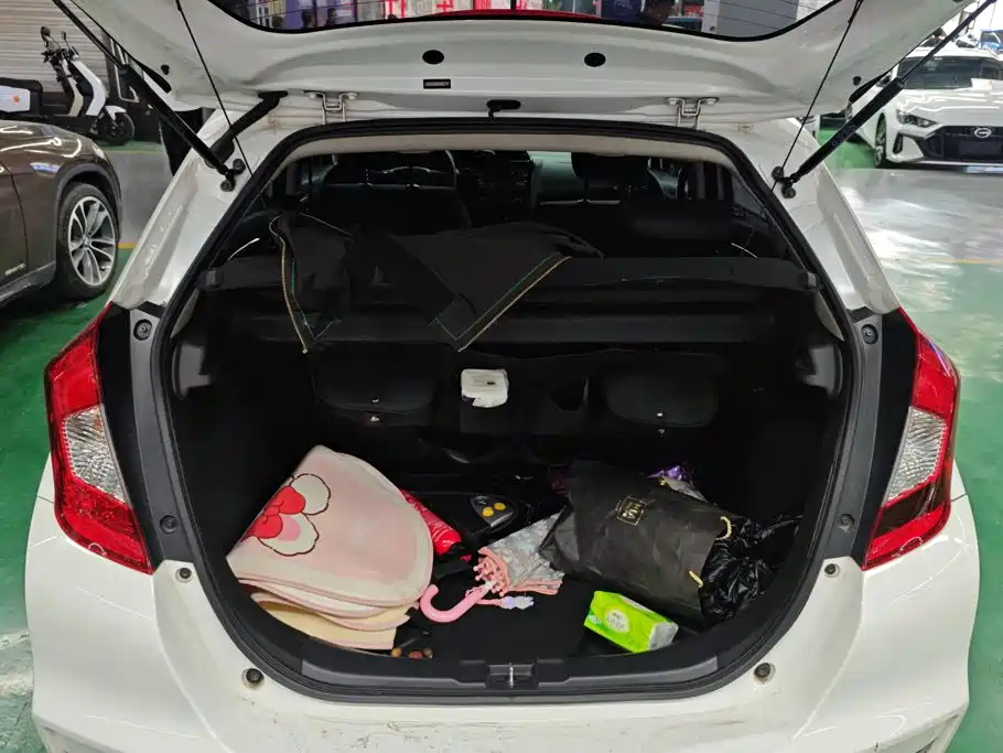 Honda Fit — фото 4