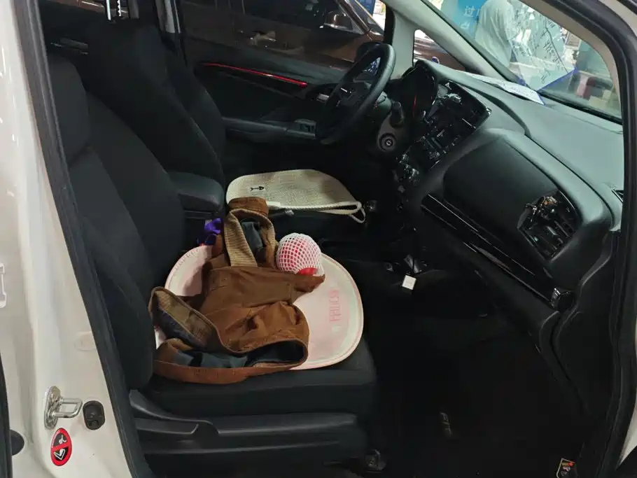 Honda Fit — фото 8
