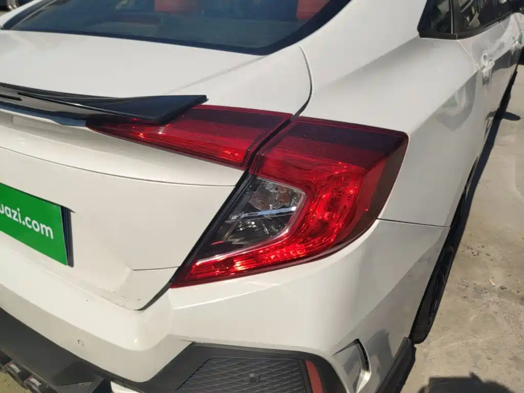 Honda Civic — фото 24