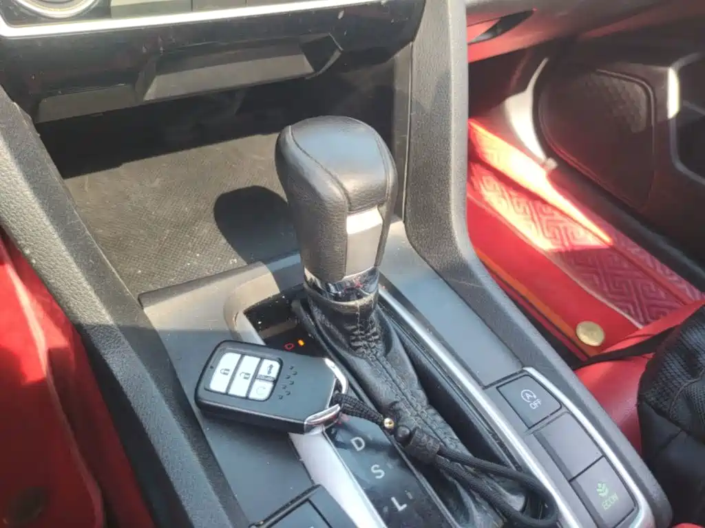 Honda Civic — фото 10