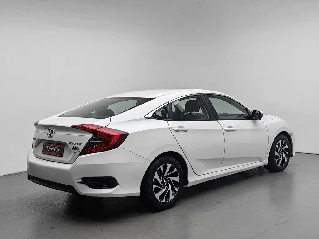 Honda Civic — фото 2