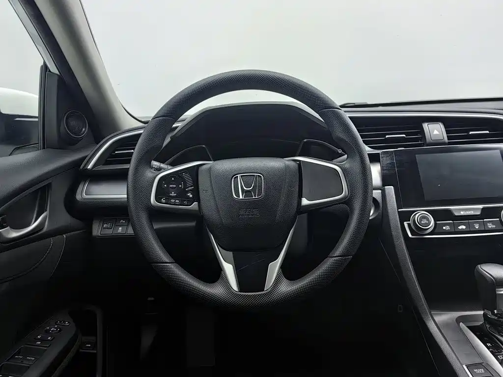 Honda Civic — фото 11