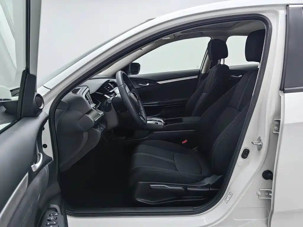 Honda Civic — фото 10