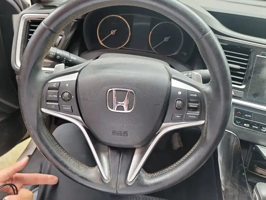 Honda Spirior — фото 15