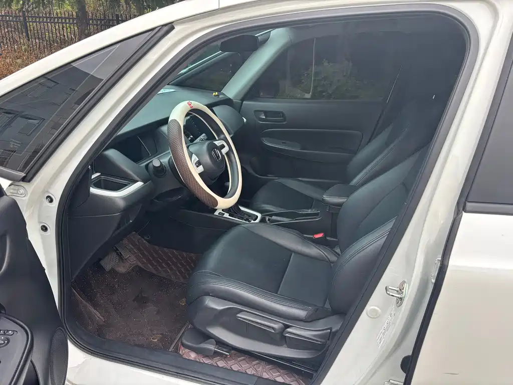 Honda Fit — фото 6