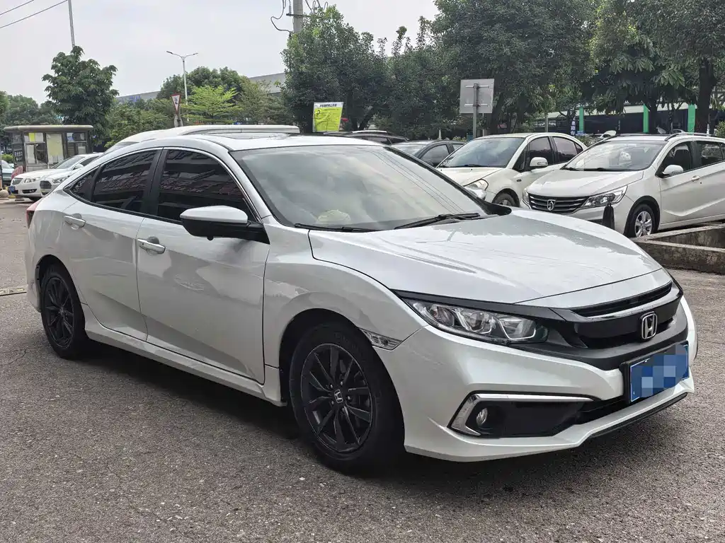 Honda Civic — фото 5