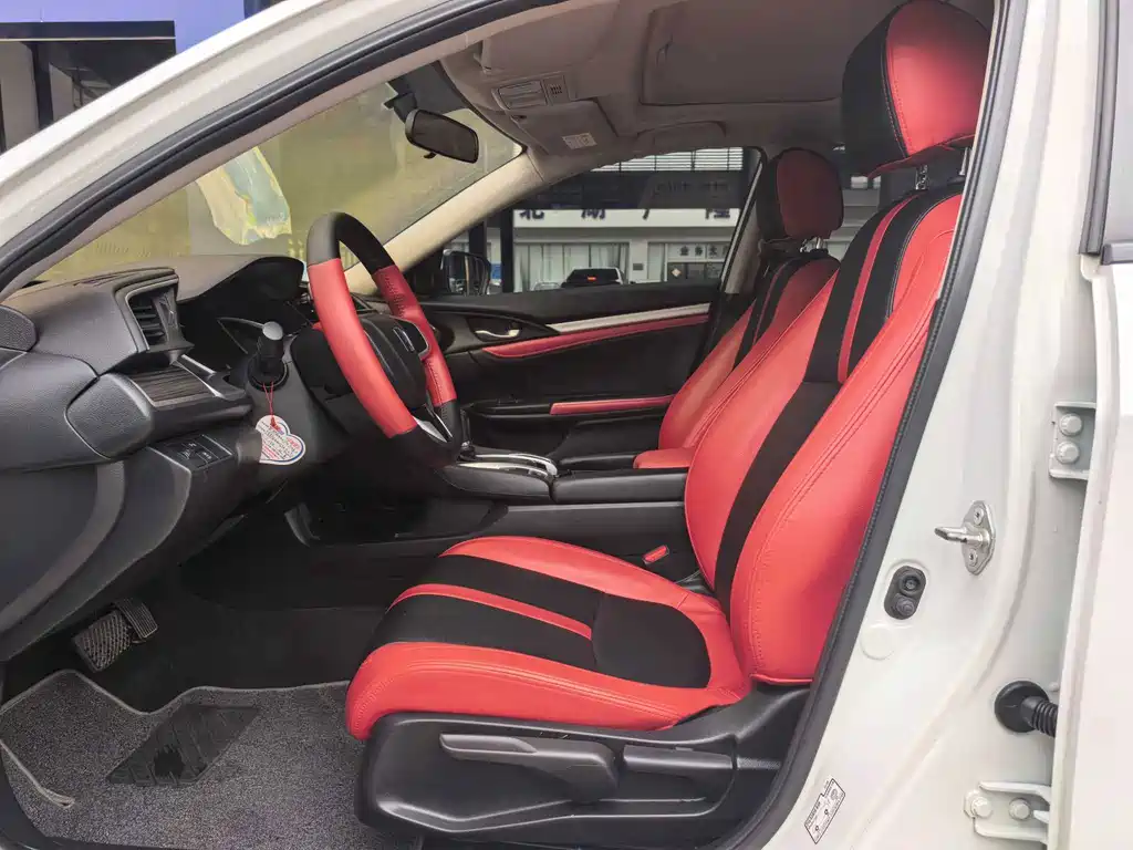 Honda Civic — фото 8
