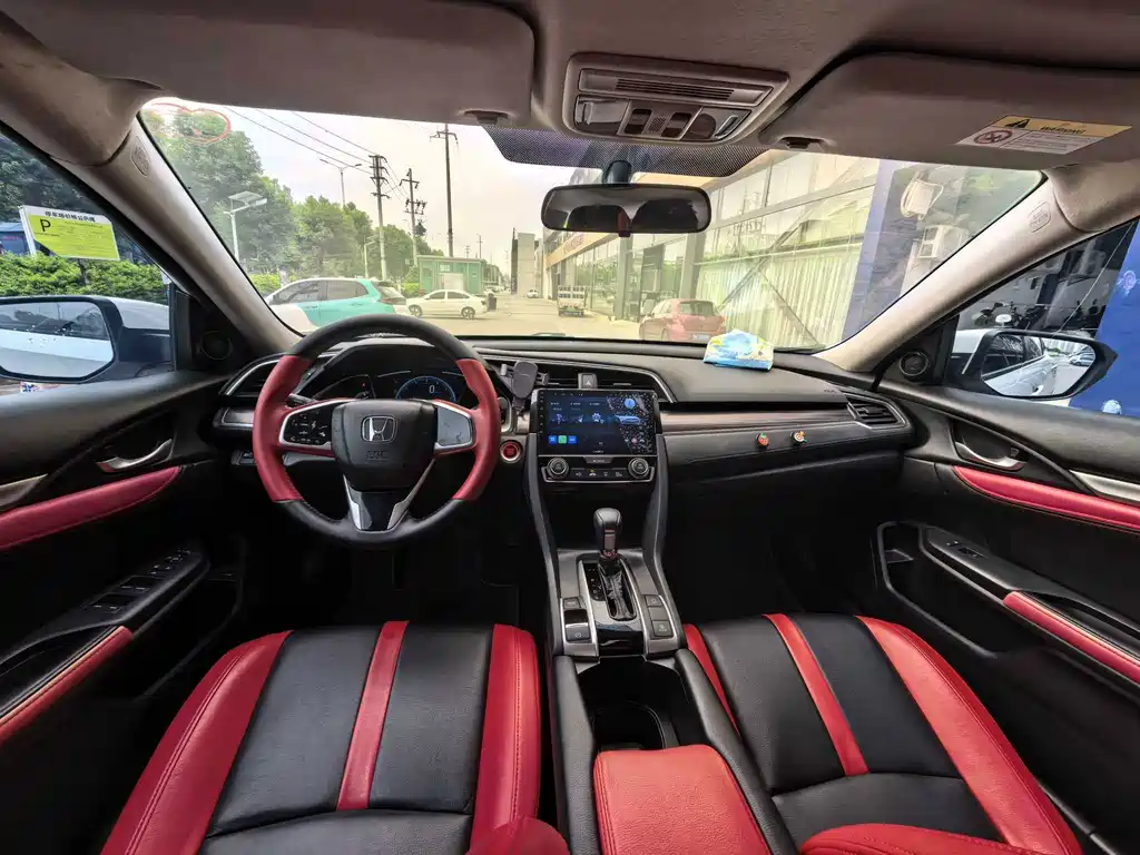 Honda Civic — фото 9