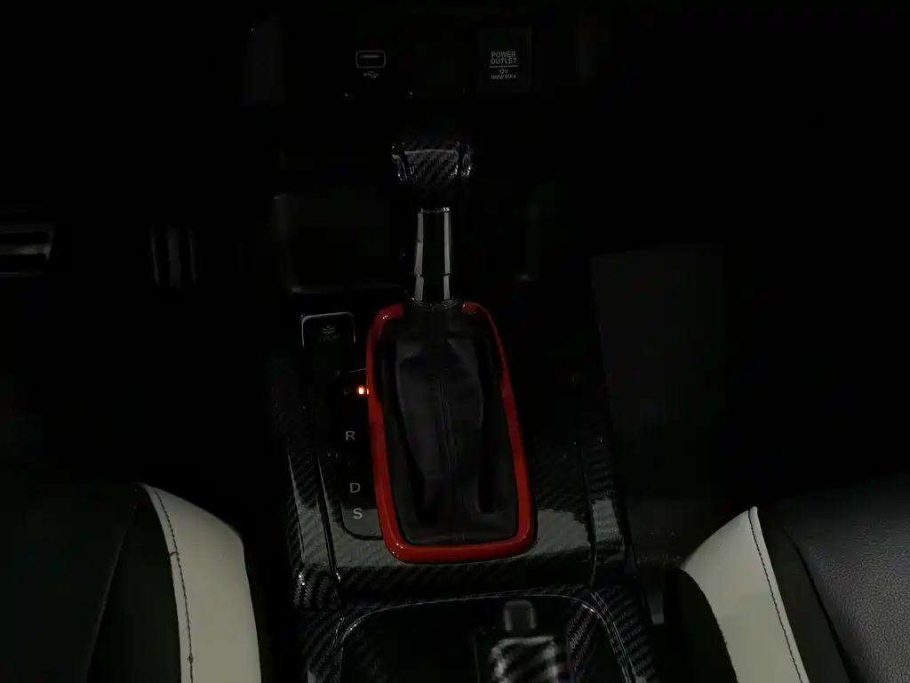 Honda Fit — фото 13