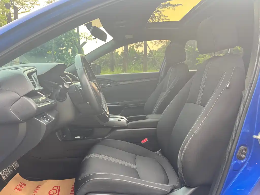 Honda Civic — фото 8