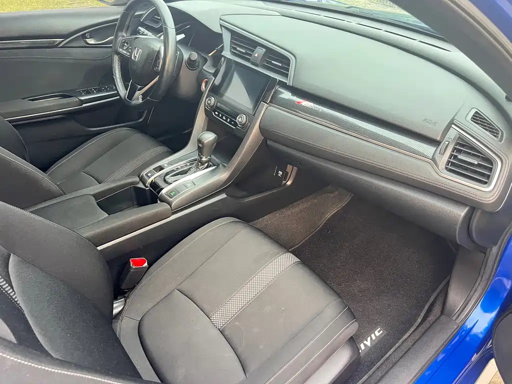 Honda Civic — фото 10