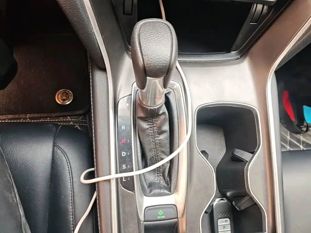 Honda Accord — фото 14