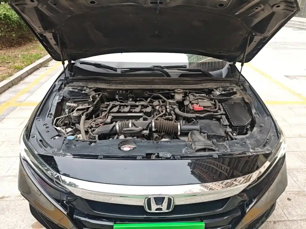 Honda Accord — фото 20