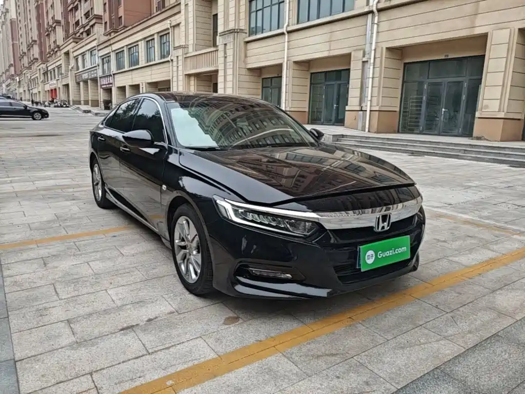 Honda Accord — фото 4