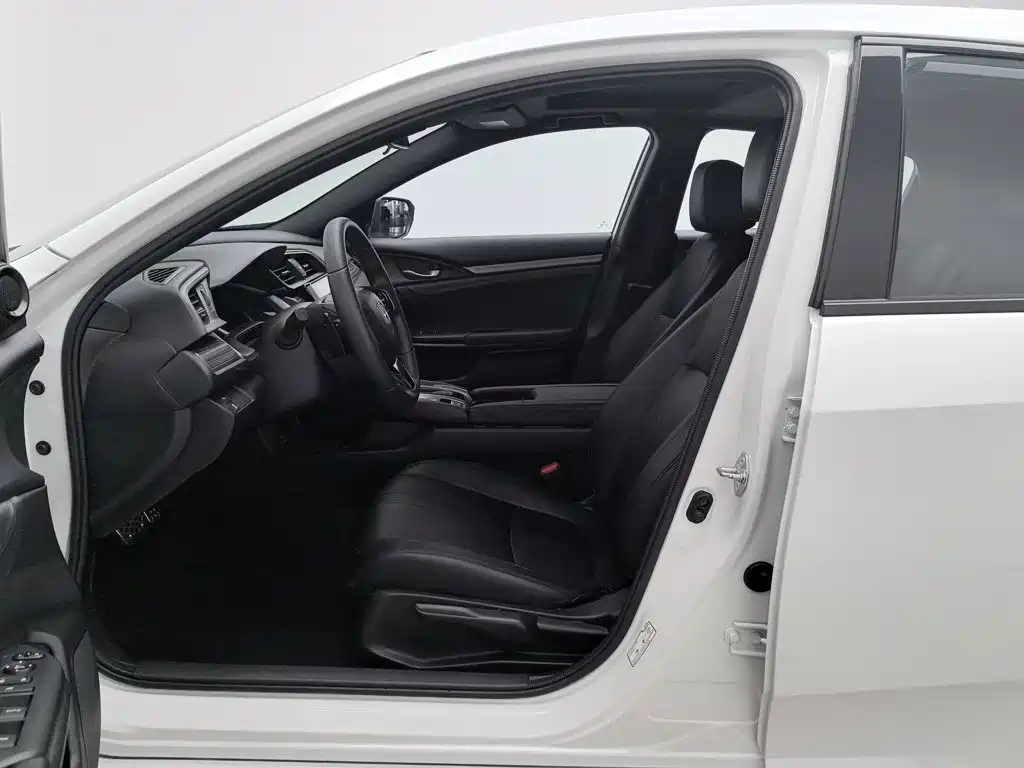 Honda Civic — фото 10