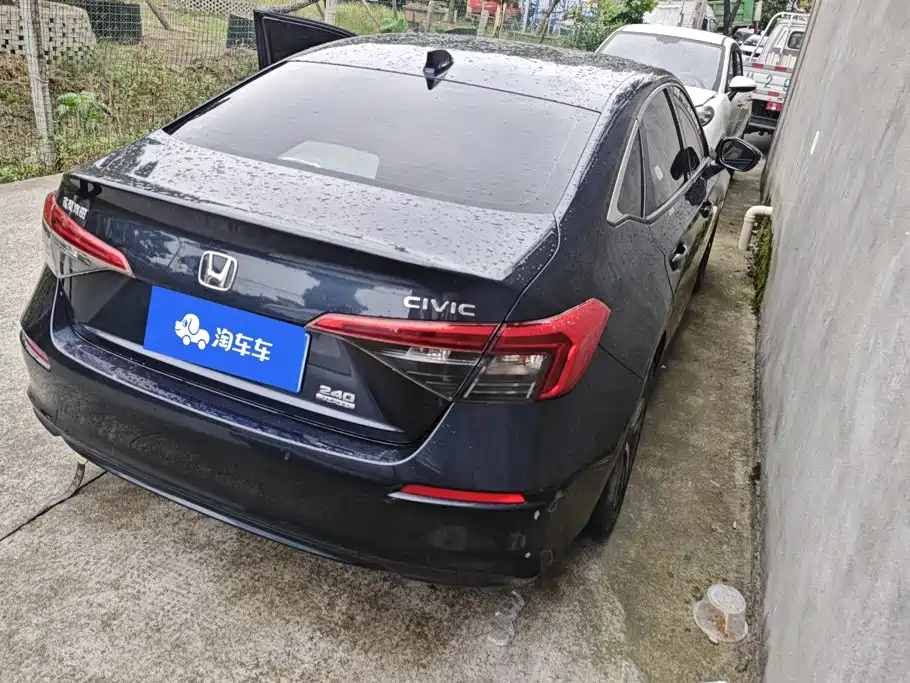 Honda Civic — фото 3