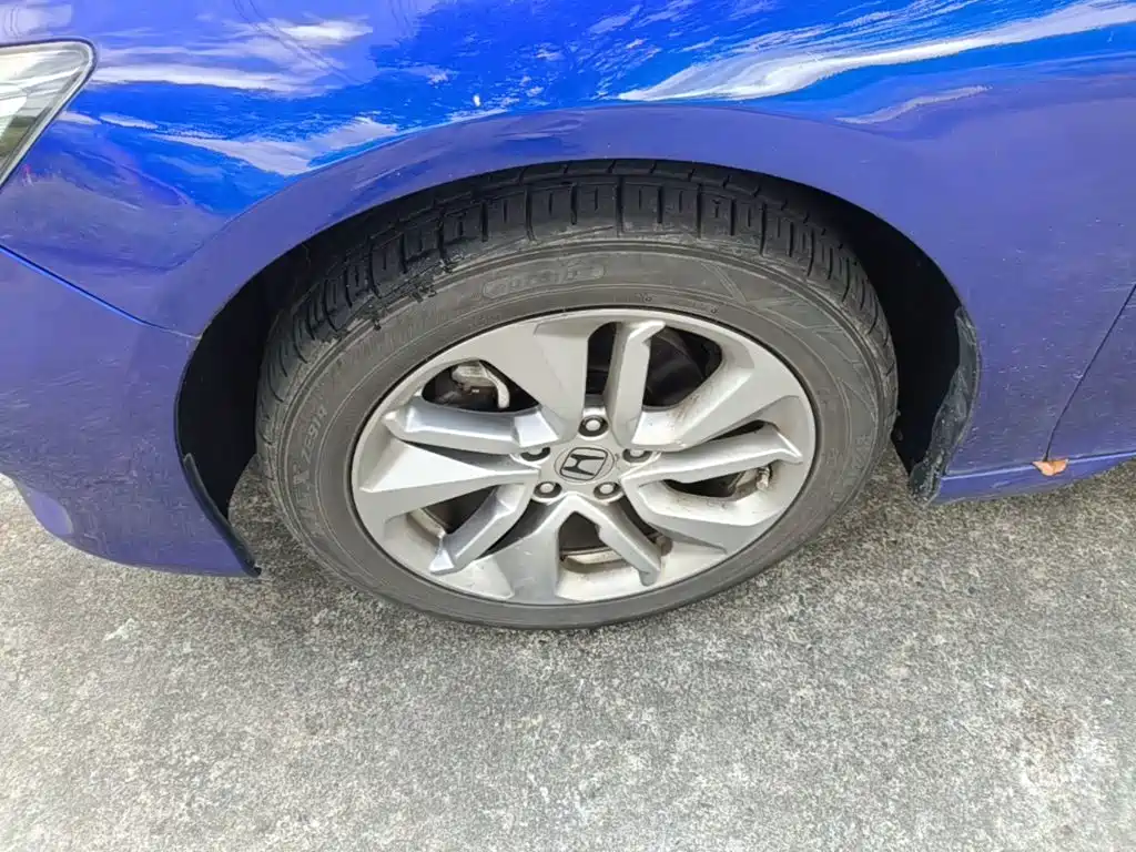 Honda Accord — фото 23