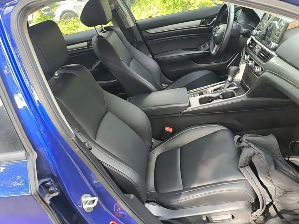 Honda Accord — фото 25