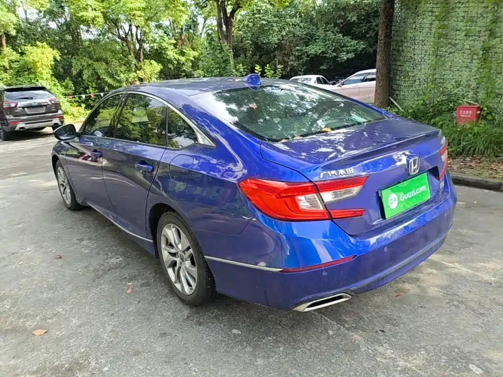 Honda Accord — фото 5