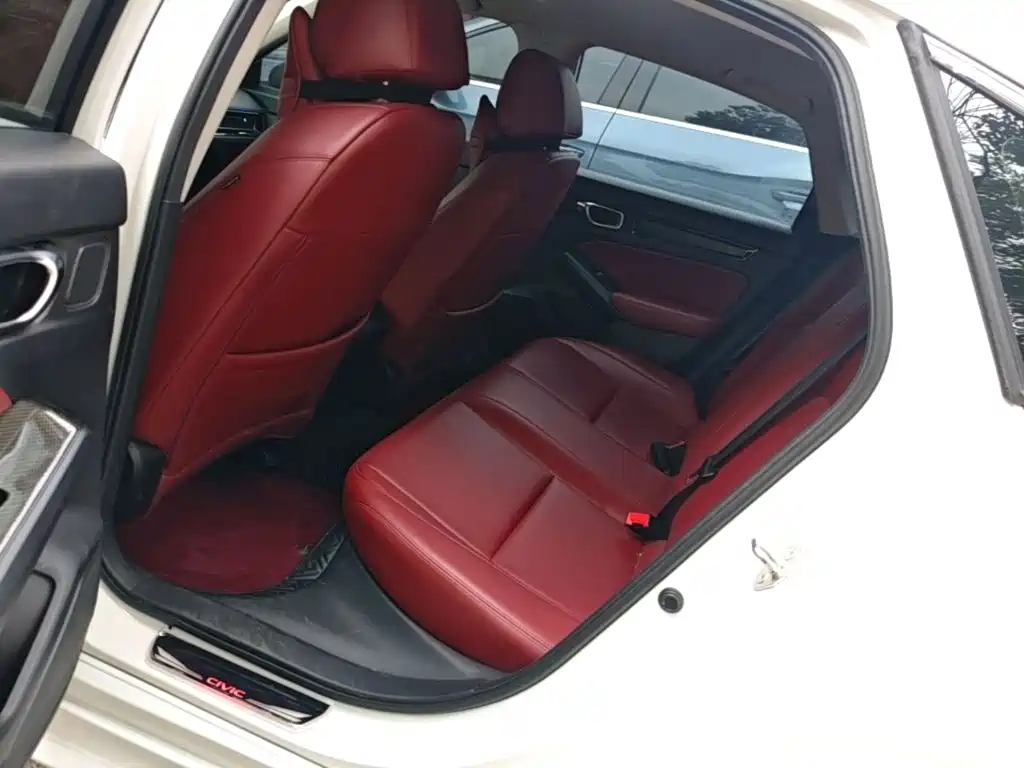 Honda Civic — фото 17