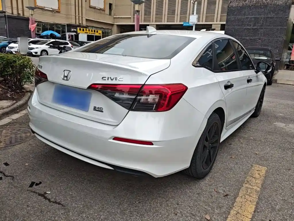 Honda Civic — фото 7