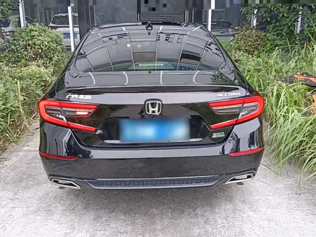 Honda Accord — фото 6