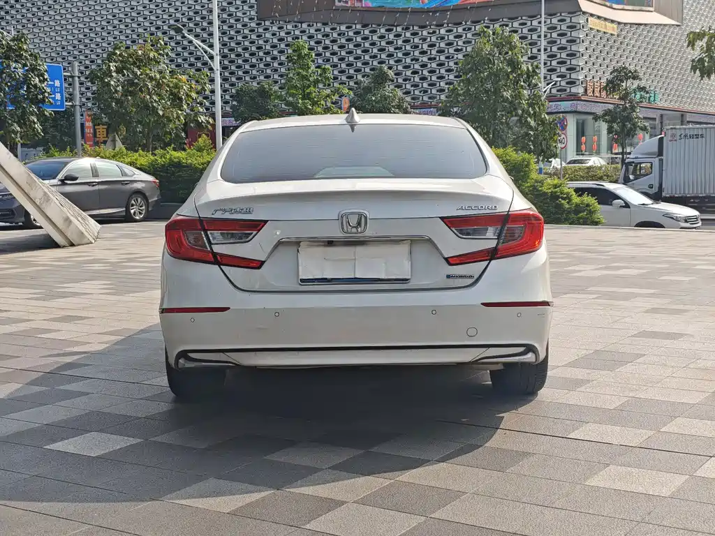 Honda Accord — фото 3