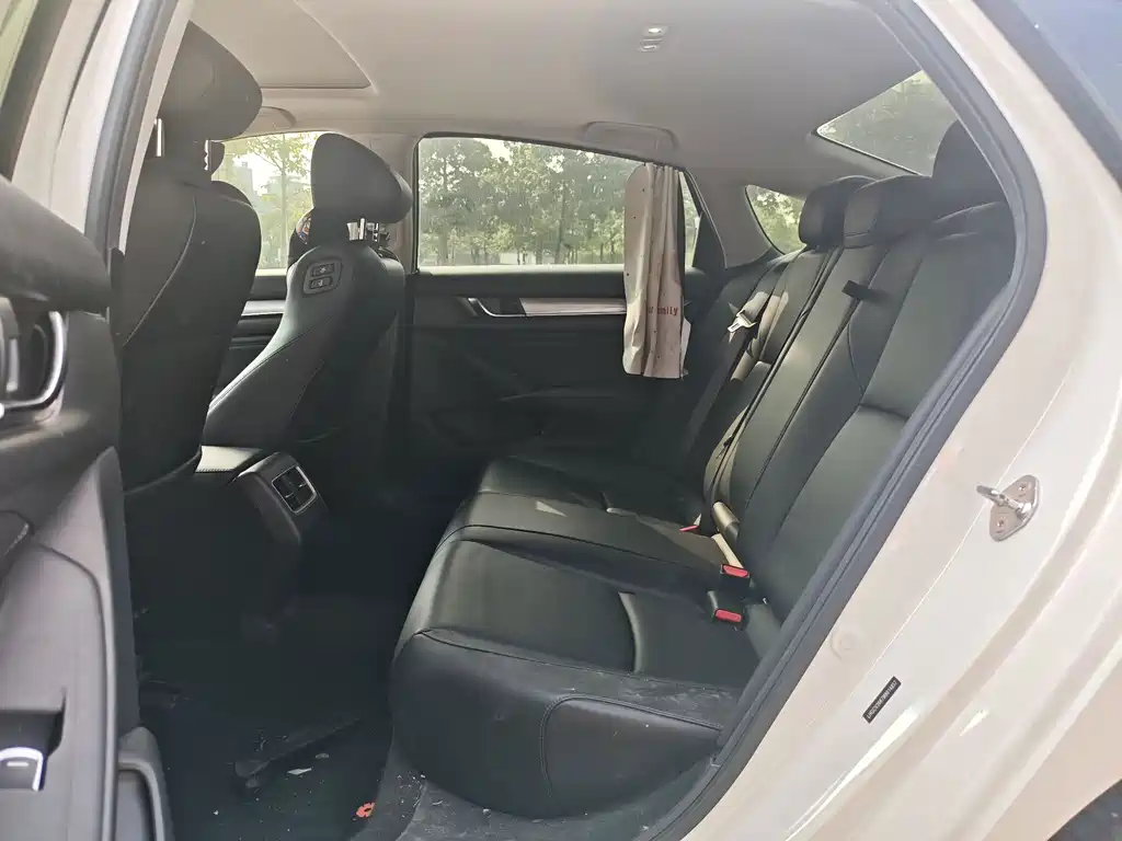 Honda Accord — фото 6