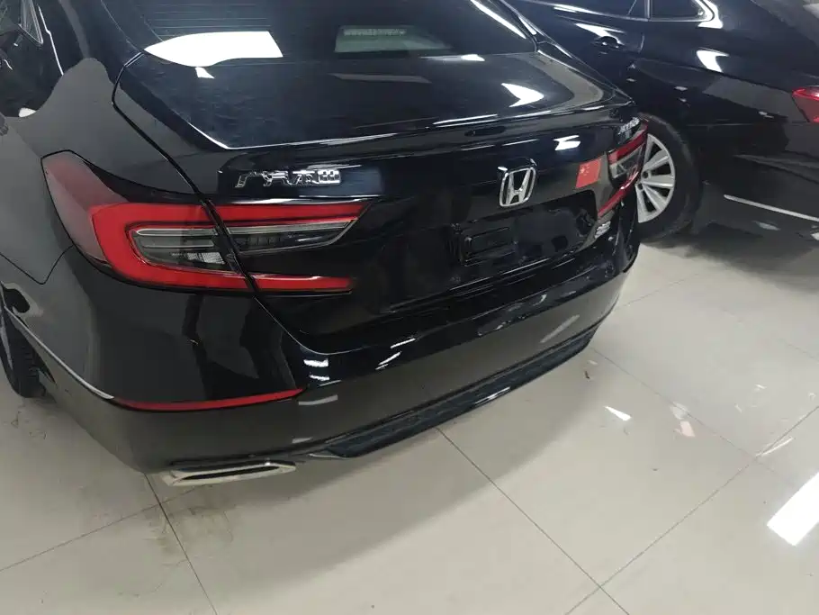Honda Accord — фото 4