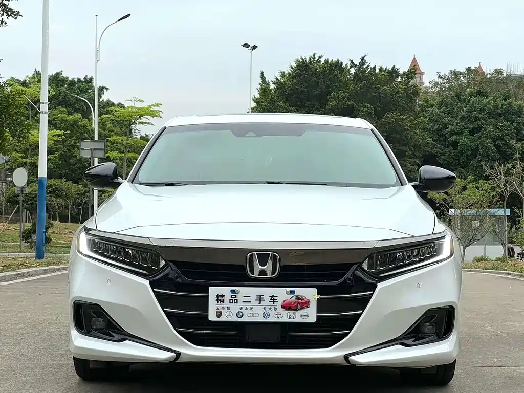 Honda Accord — фото 2