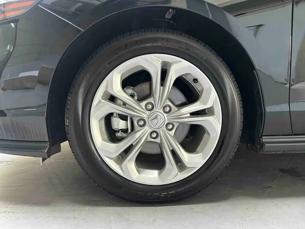 Honda Accord — фото 3