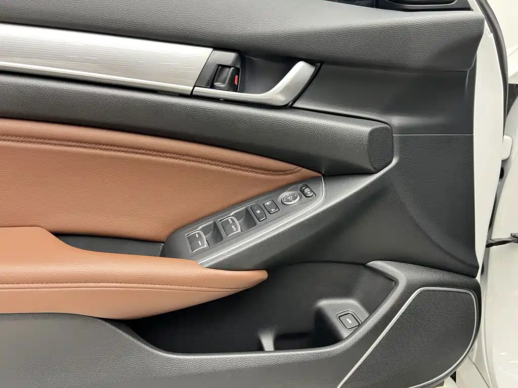 Honda Inspire — фото 8