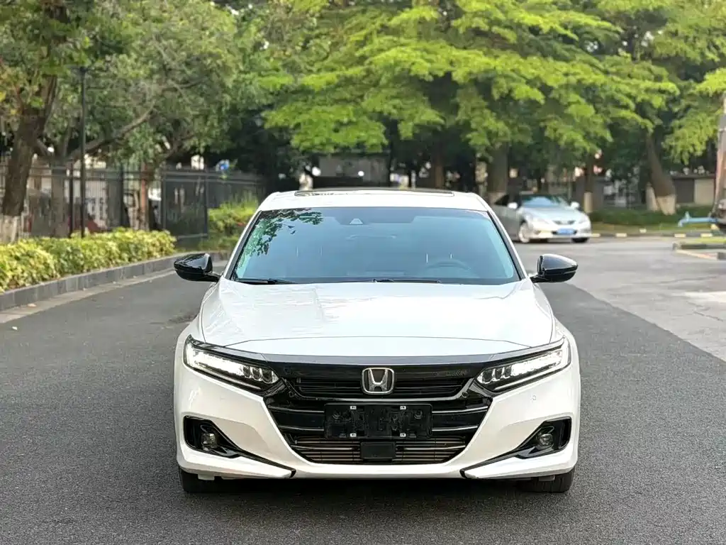 Honda Accord — фото 2