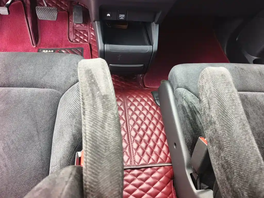Honda Odyssey — фото 18