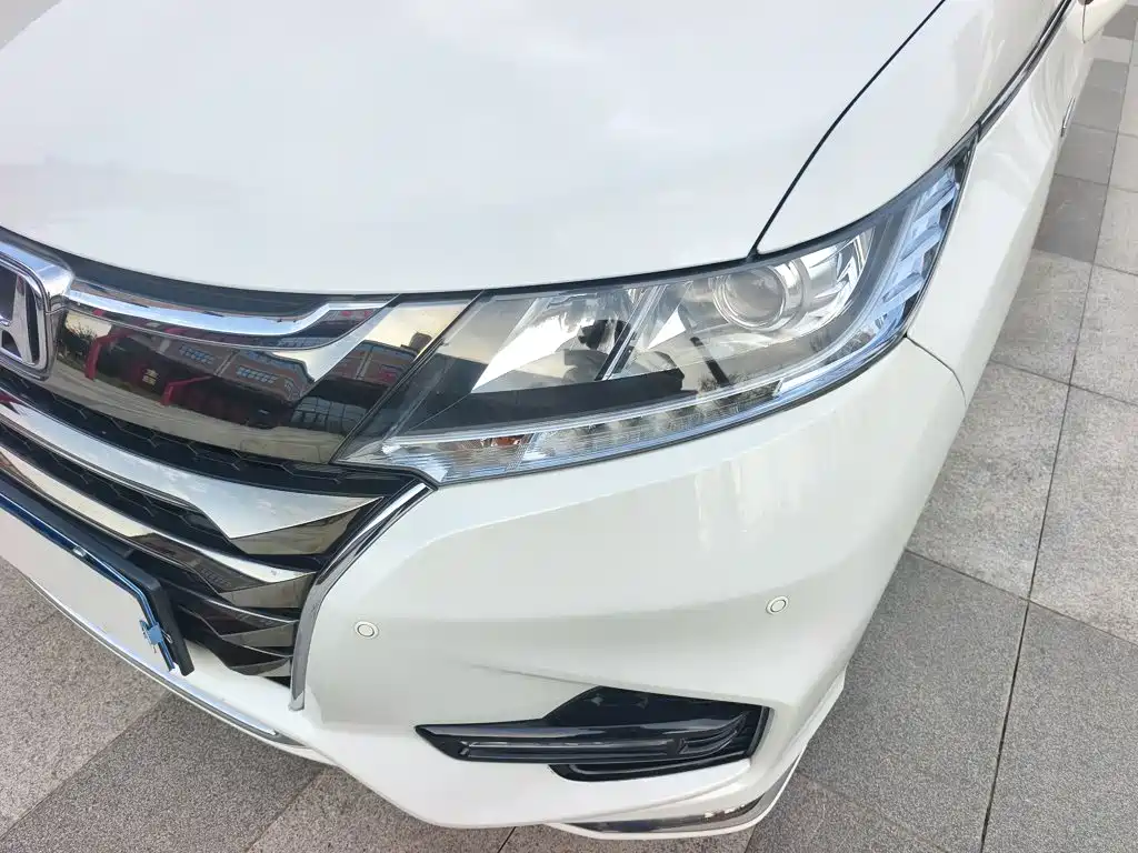 Honda Odyssey — фото 19