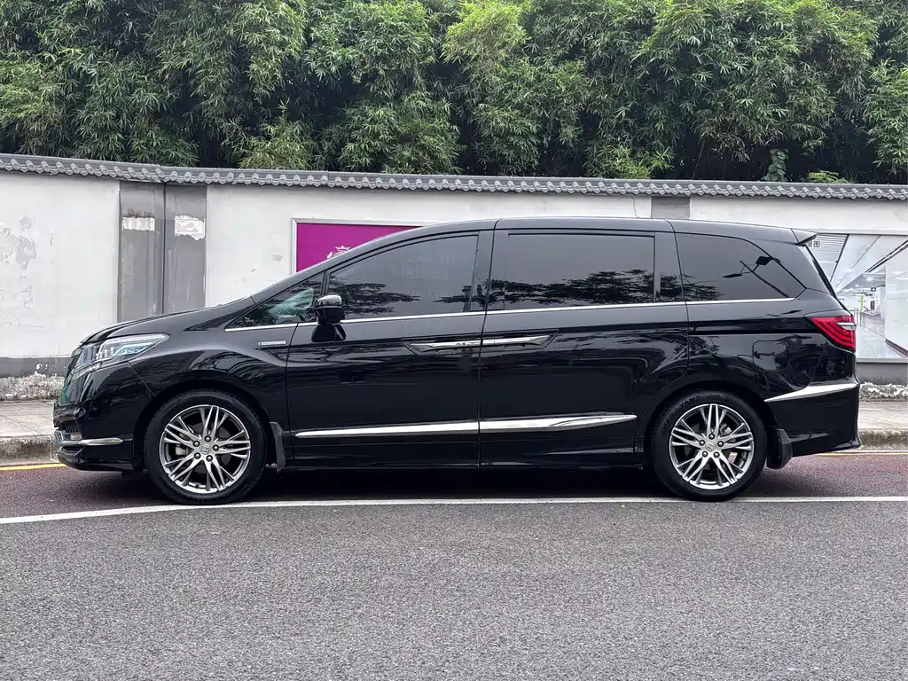 Honda Elysion — фото 4