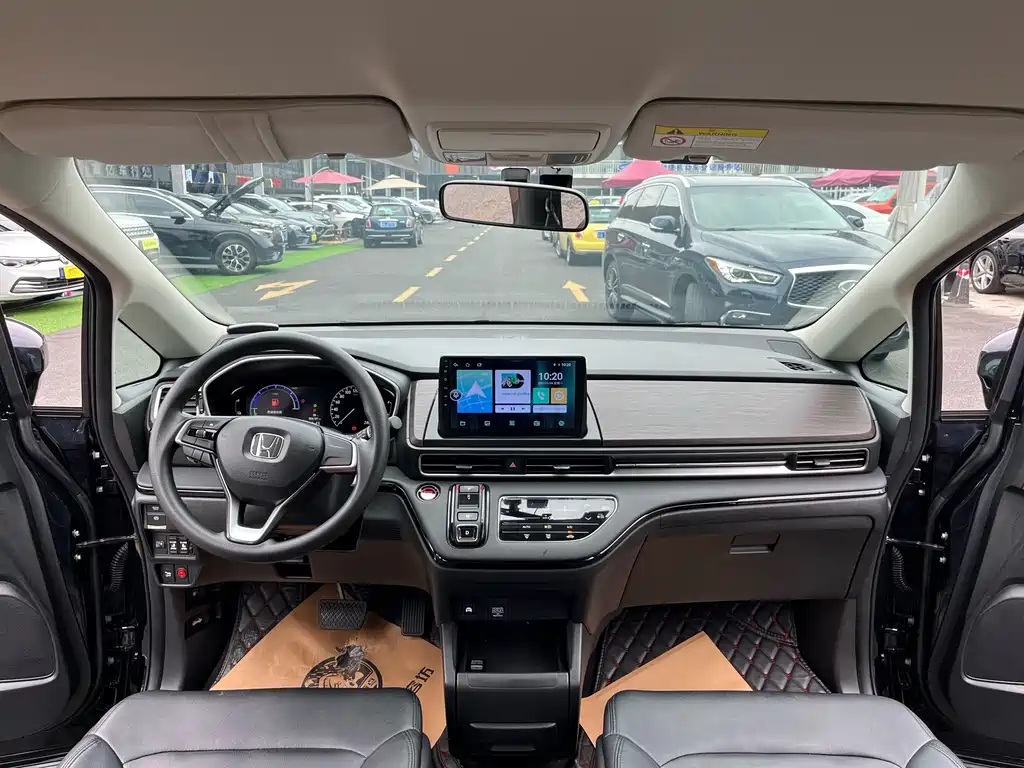 Honda Odyssey — фото 18