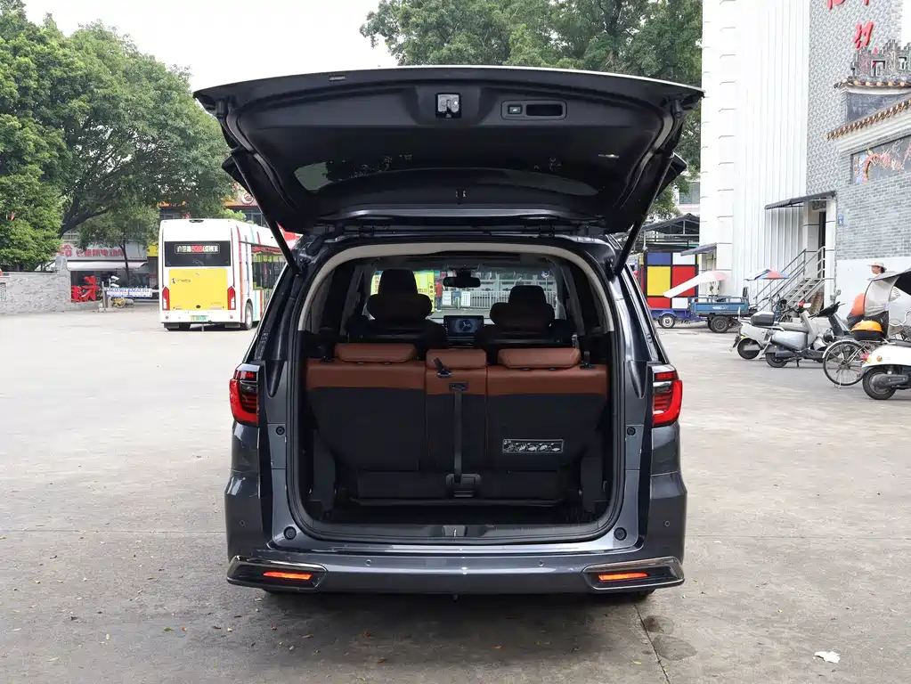 Honda Odyssey — фото 11