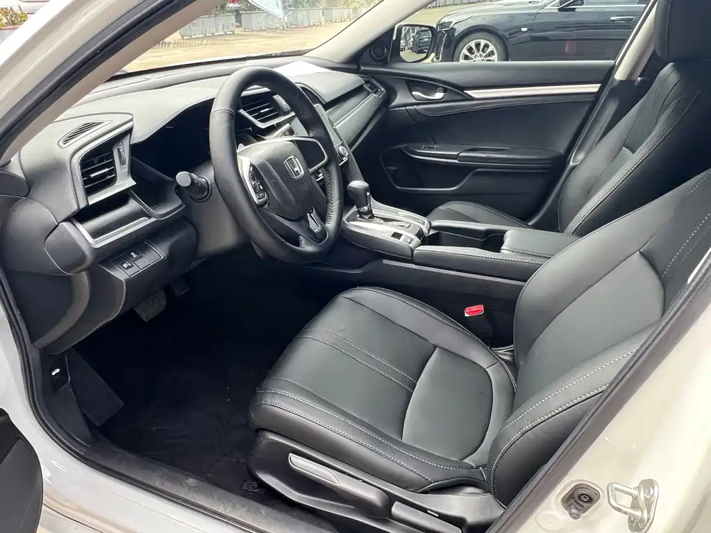 Honda Civic — фото 3