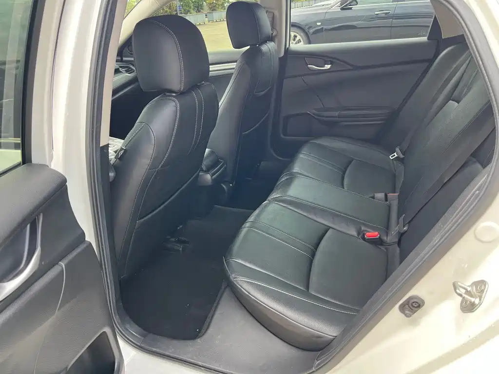Honda Civic — фото 5