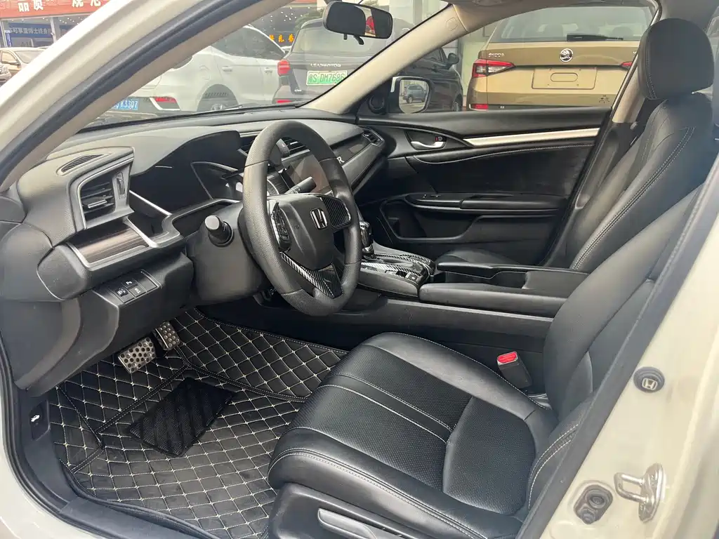 Honda Civic — фото 4