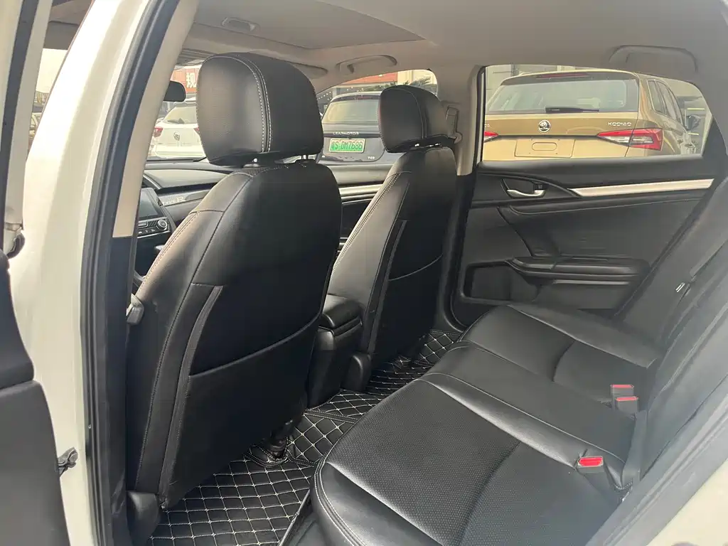 Honda Civic — фото 5