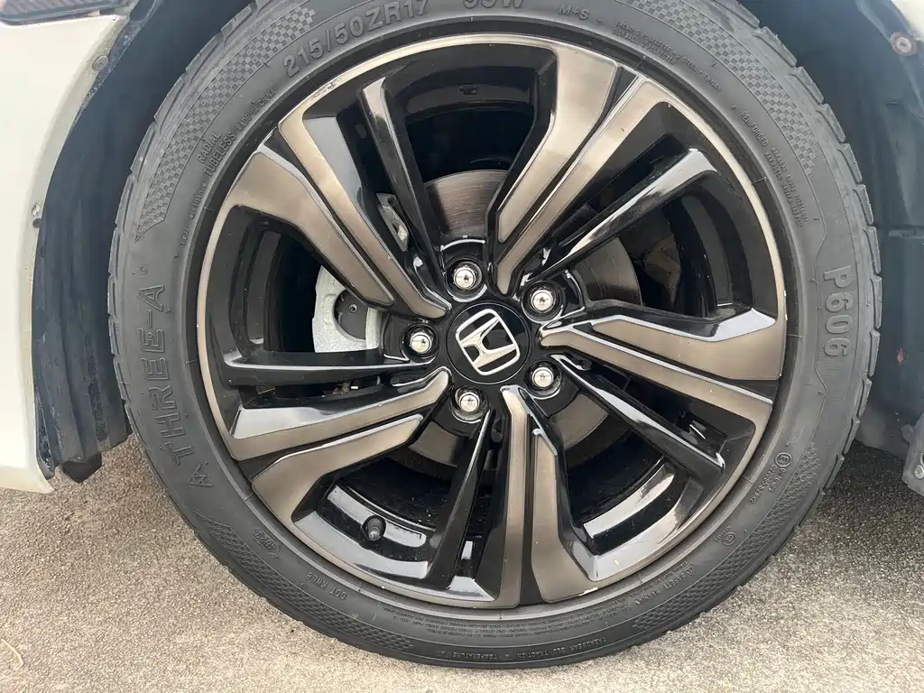 Honda Civic — фото 7