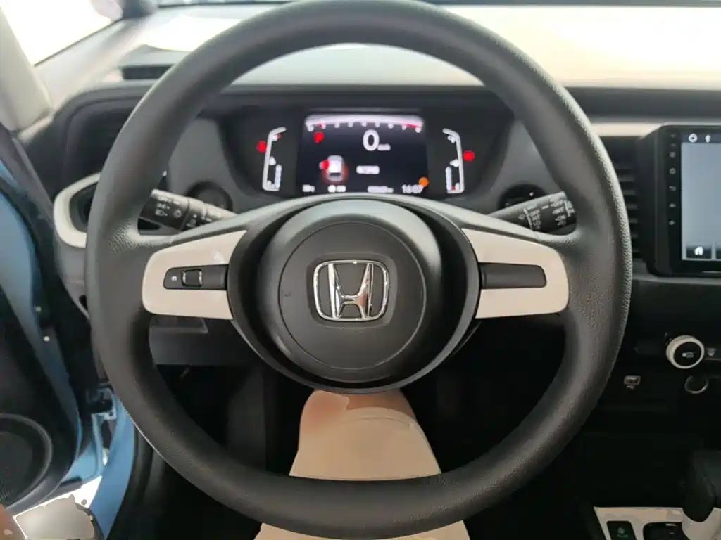 Honda Fit — фото 11