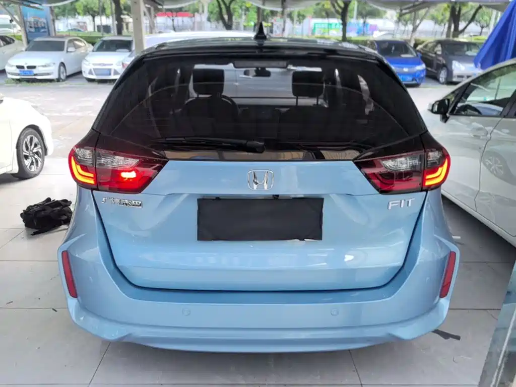 Honda Fit — фото 6