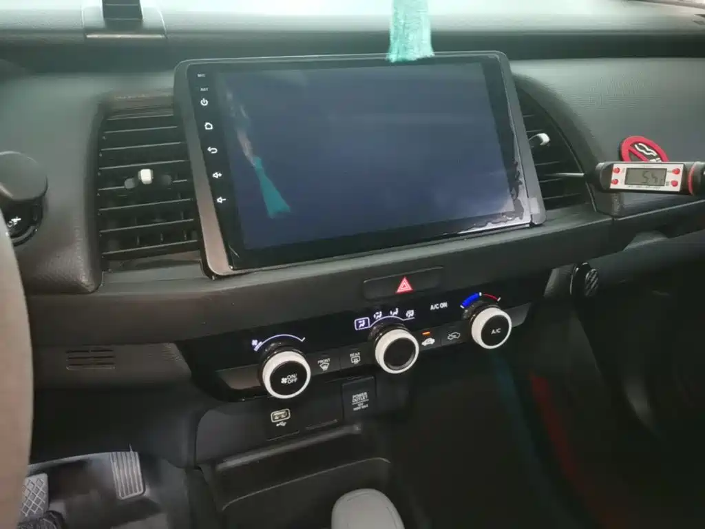 Honda Fit — фото 13