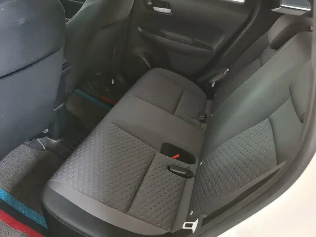 Honda Fit — фото 17